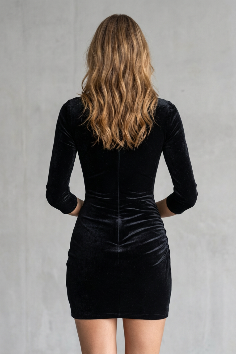 Valérine | Women's Deep Plunge Detail Velvet Mini Dress