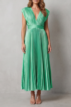 Veloria | Women's Flowing Pleated Elegance Midi Dress