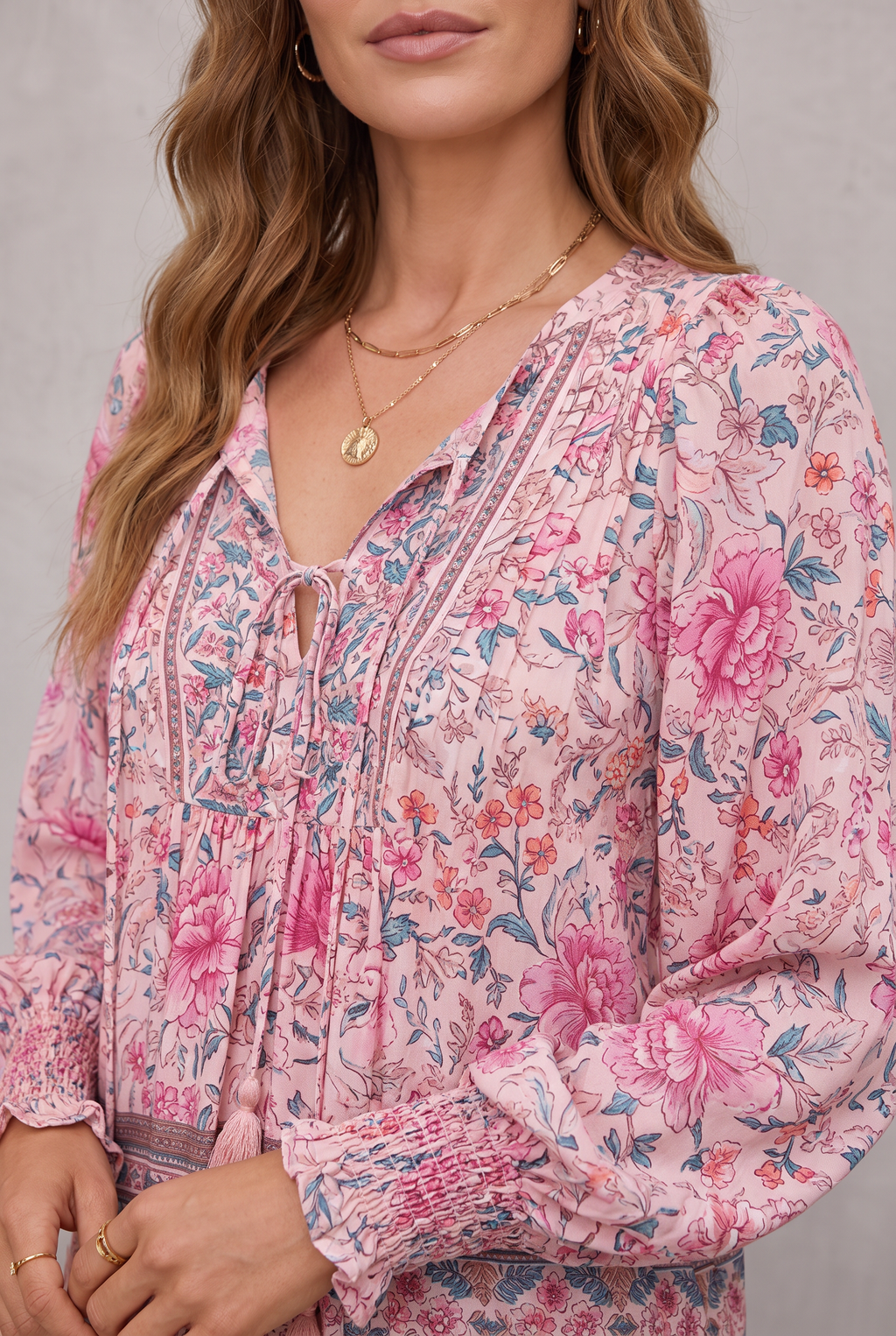 Hoya | Bohemian Blouse with Flowers