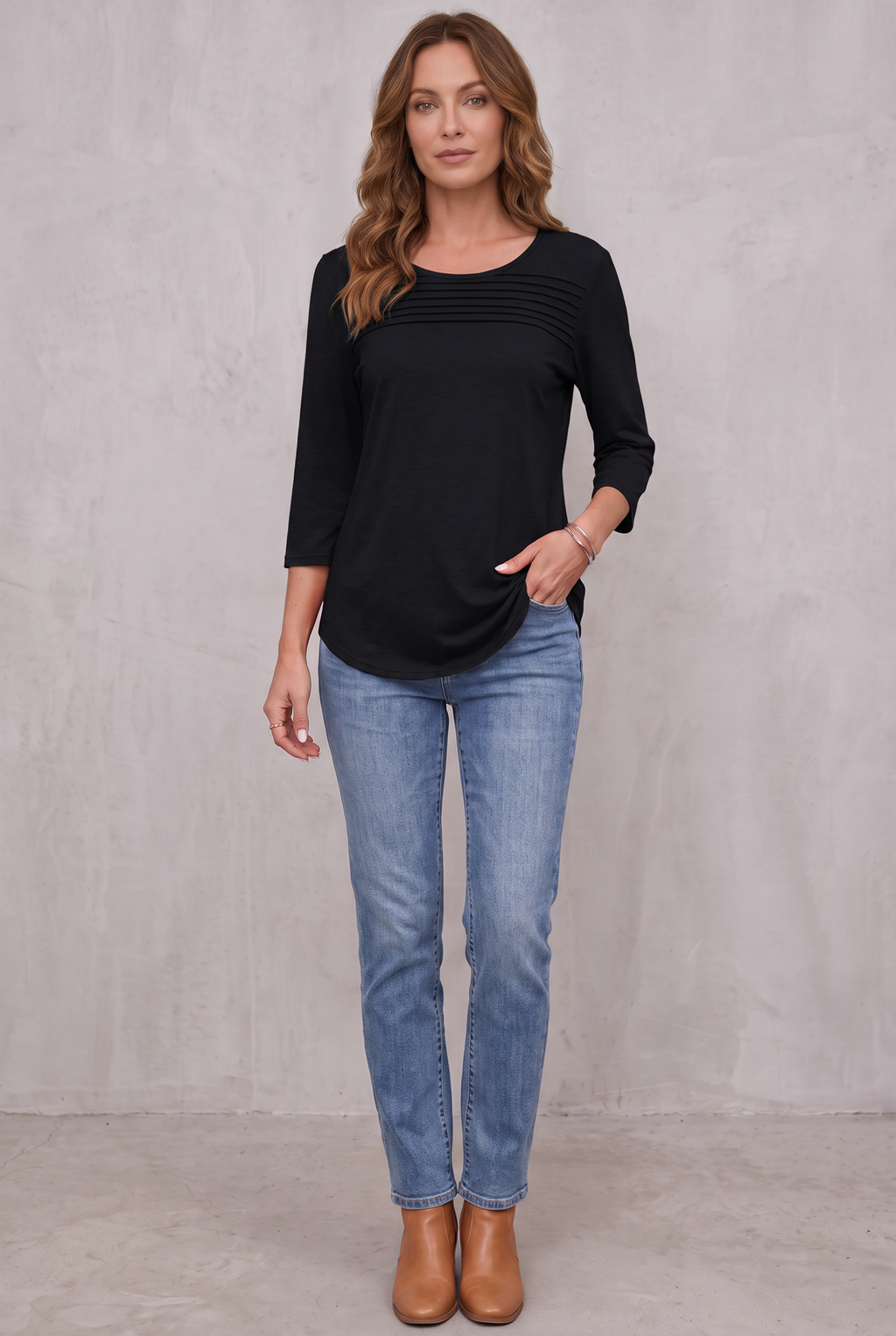 Mona | Pleated 3/4 Sleeve Top
