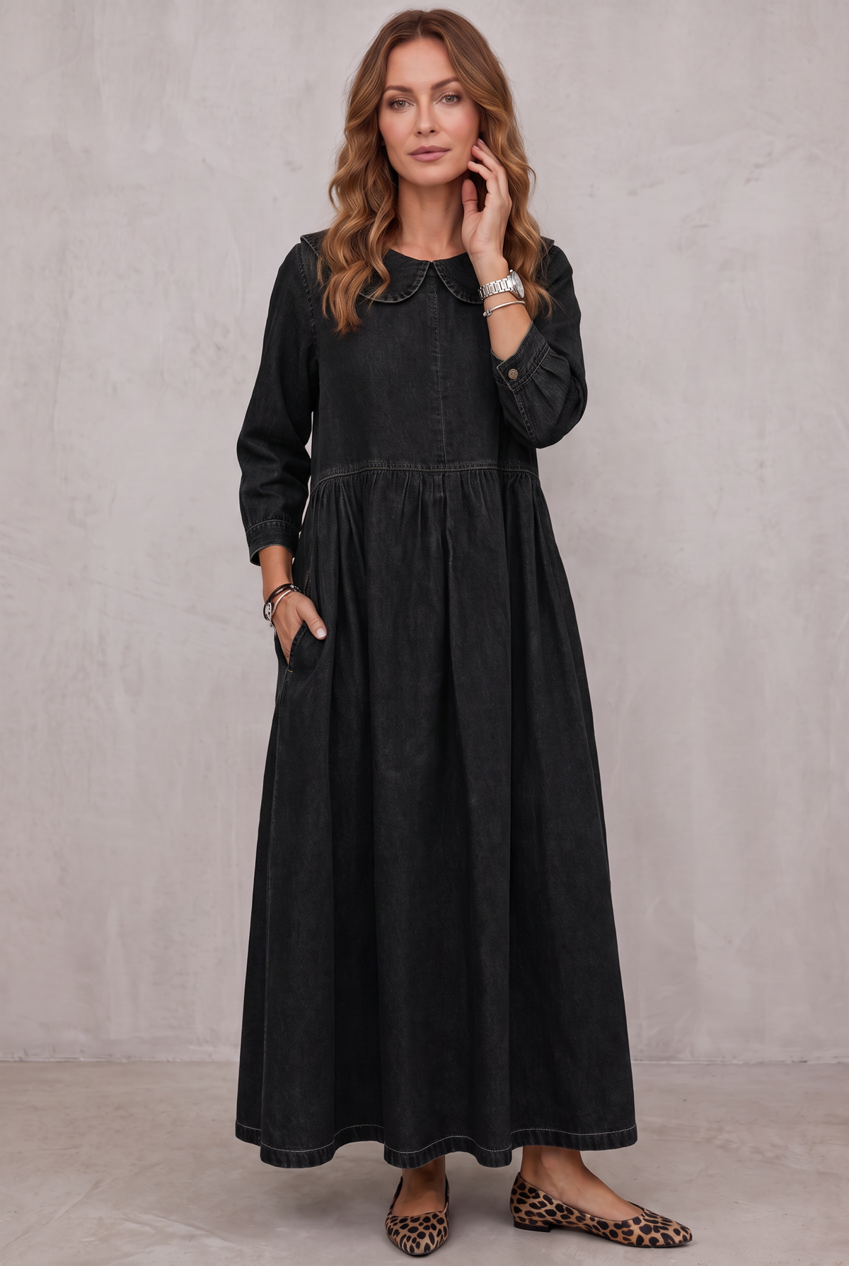 Collared Denim Dress with a Straight Cut